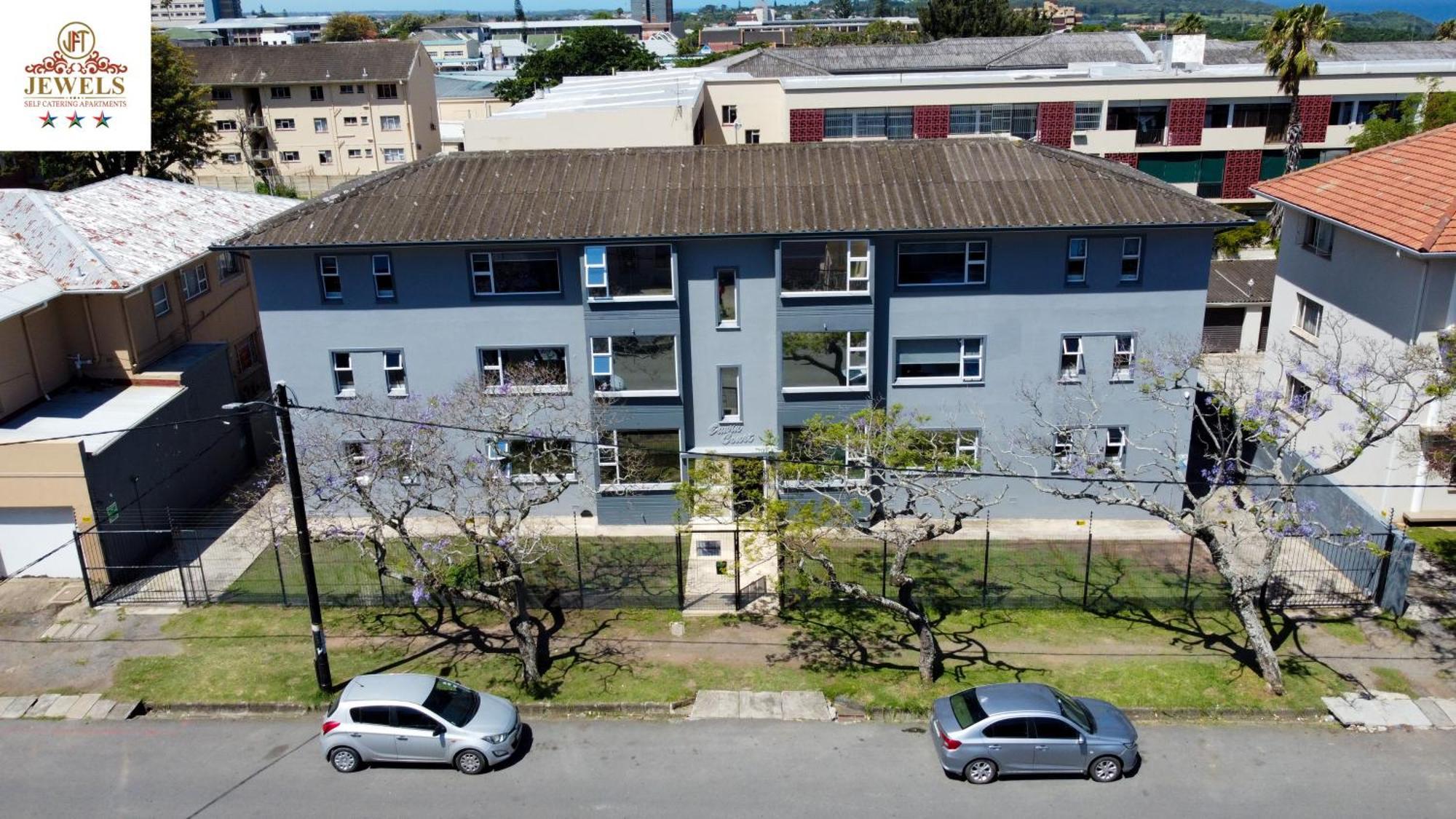 Jft Self Catering Units Bed & Breakfast East London Bagian luar foto